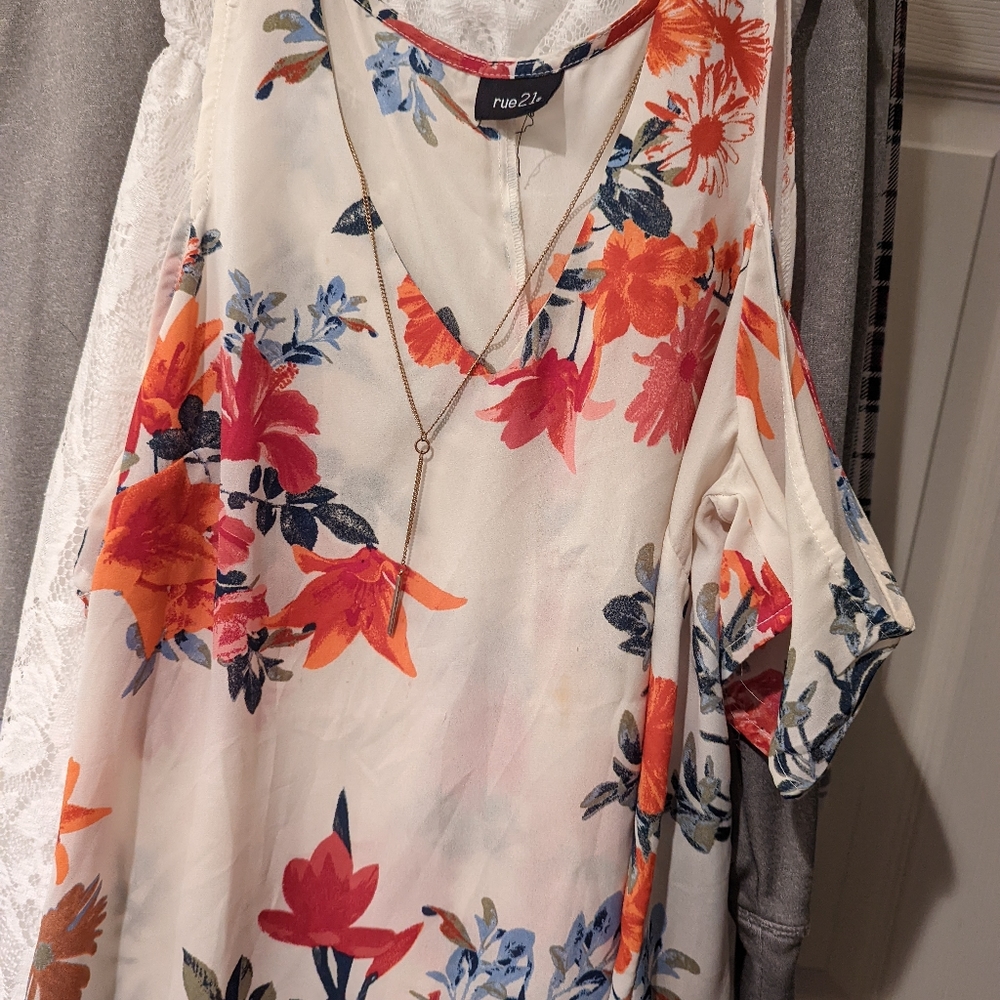Small Rue21 dress shirt